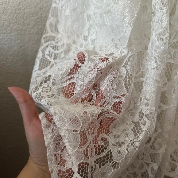 12th Tribe Giuliana White Lace Romper Bridal Party Size Medium NWT - Picture 7 of 7